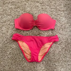 VICTORIA’S SECRET BATHING SUIT SET